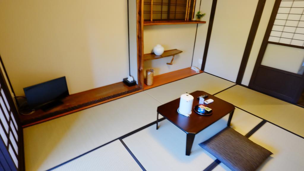 Oyado Tsukiusagi Hatsukaichi Zimmer foto